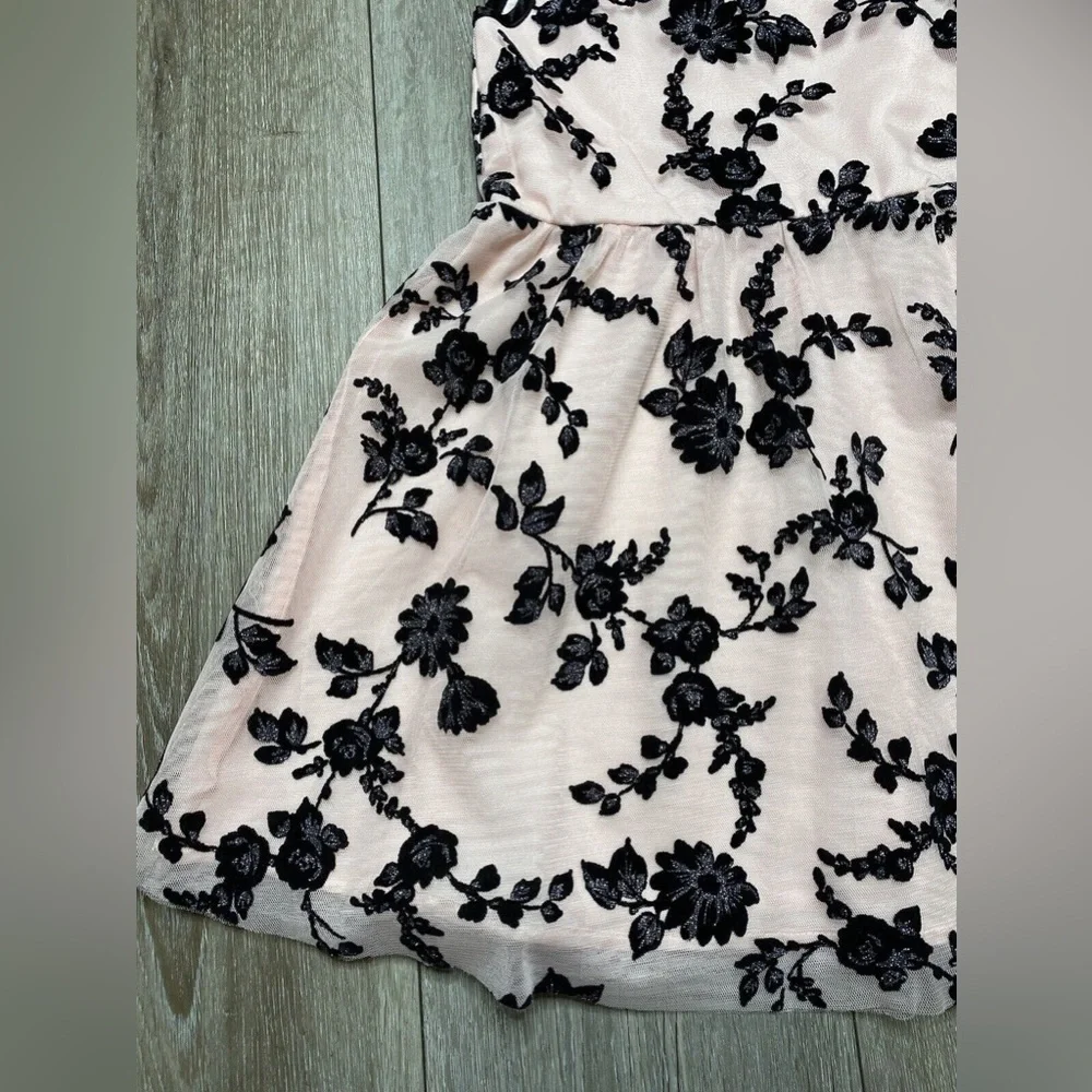 The Children’s Place Floral Holiday Dress Size 6